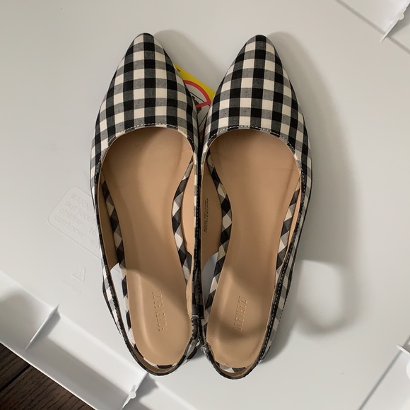 Forever 22 Flat Slingback Check Sandals Size 8 - Picture 3 of 4